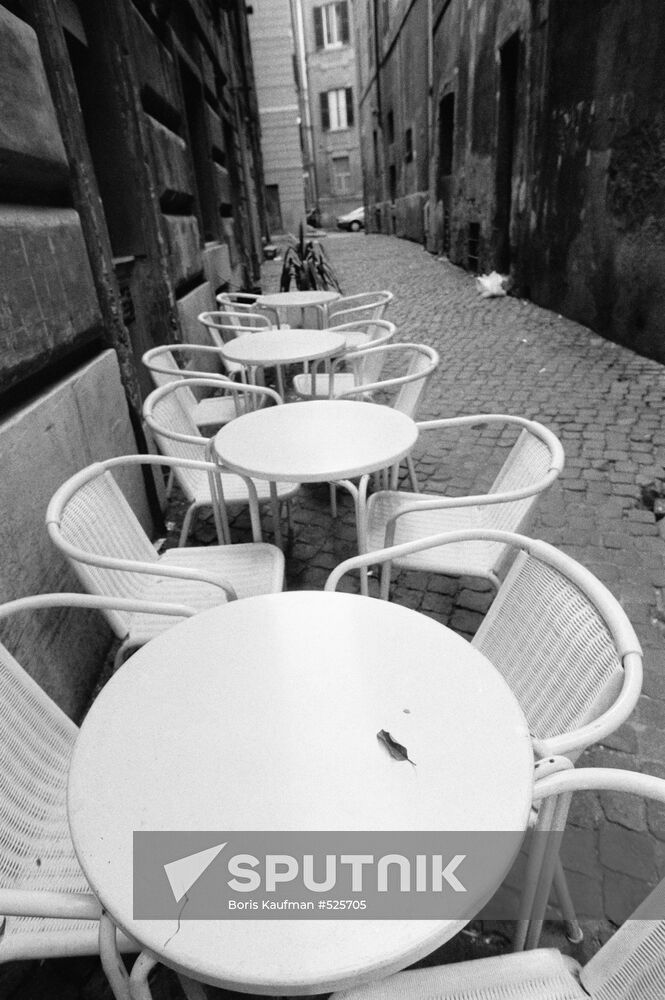 A street cafe in Rome