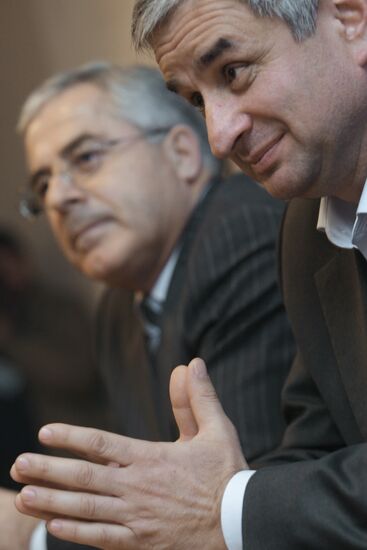Zaur Ardzinba, Raul Hadzhimba