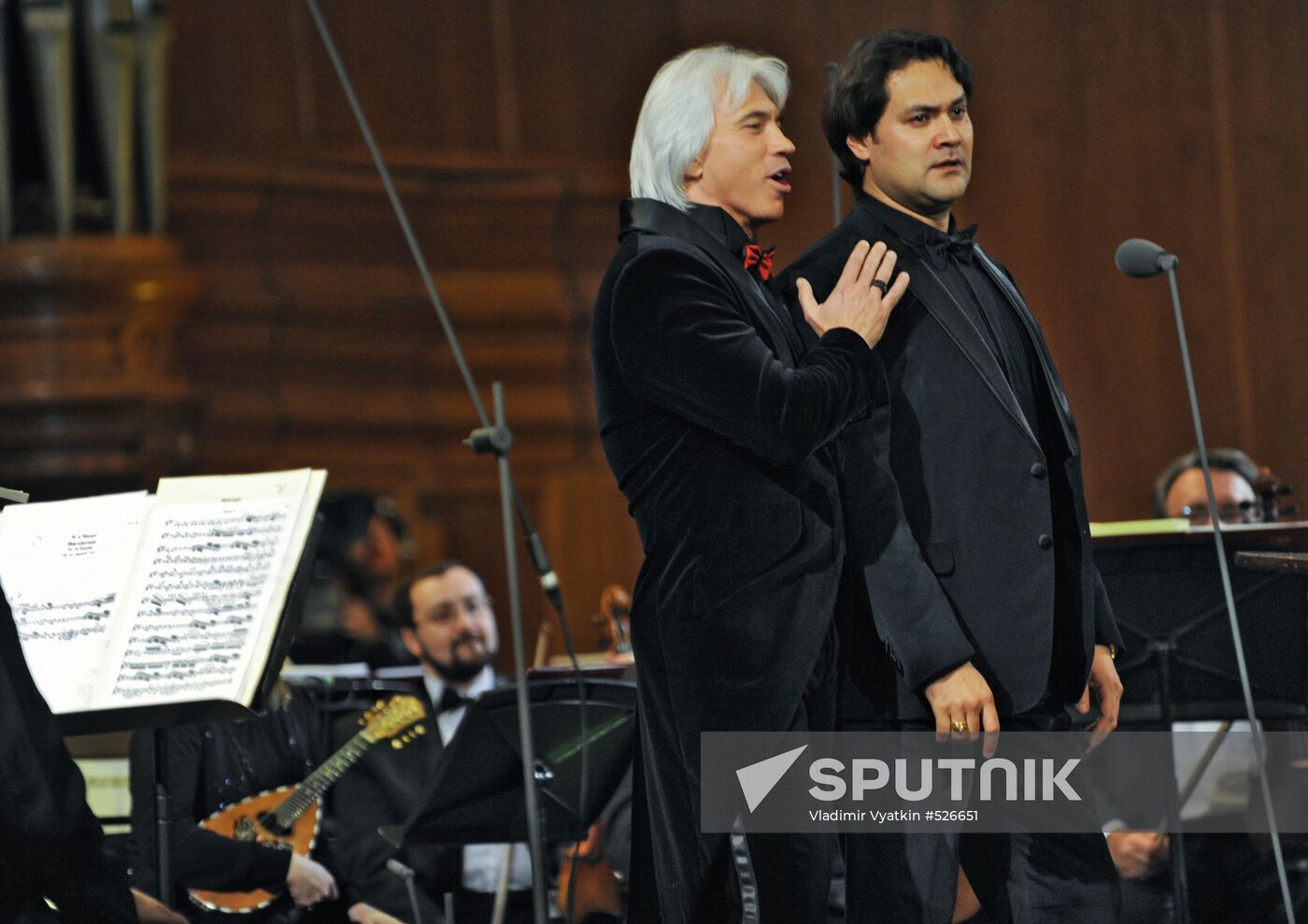 Dmitri Hvorostovsky gives concert at Moscow State Conservatory