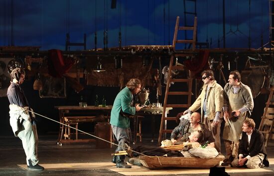 Andrei Moguchy's stage production Between the Wolf and the Dog