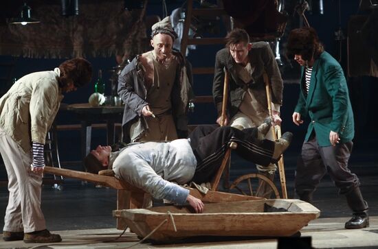 Andrei Moguchy's stage production Between the Wolf and the Dog