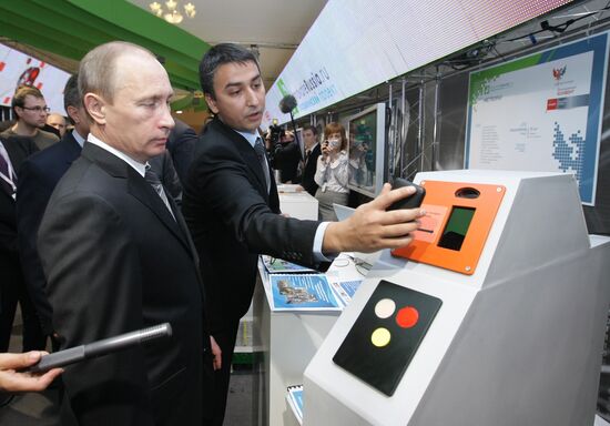 Vladimir Putin visits a youth innovation convent