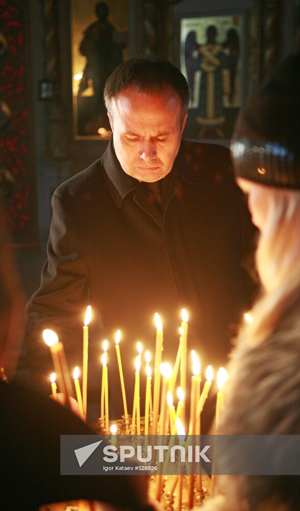 Service at Perm Cathedral for victims of nightclub fire