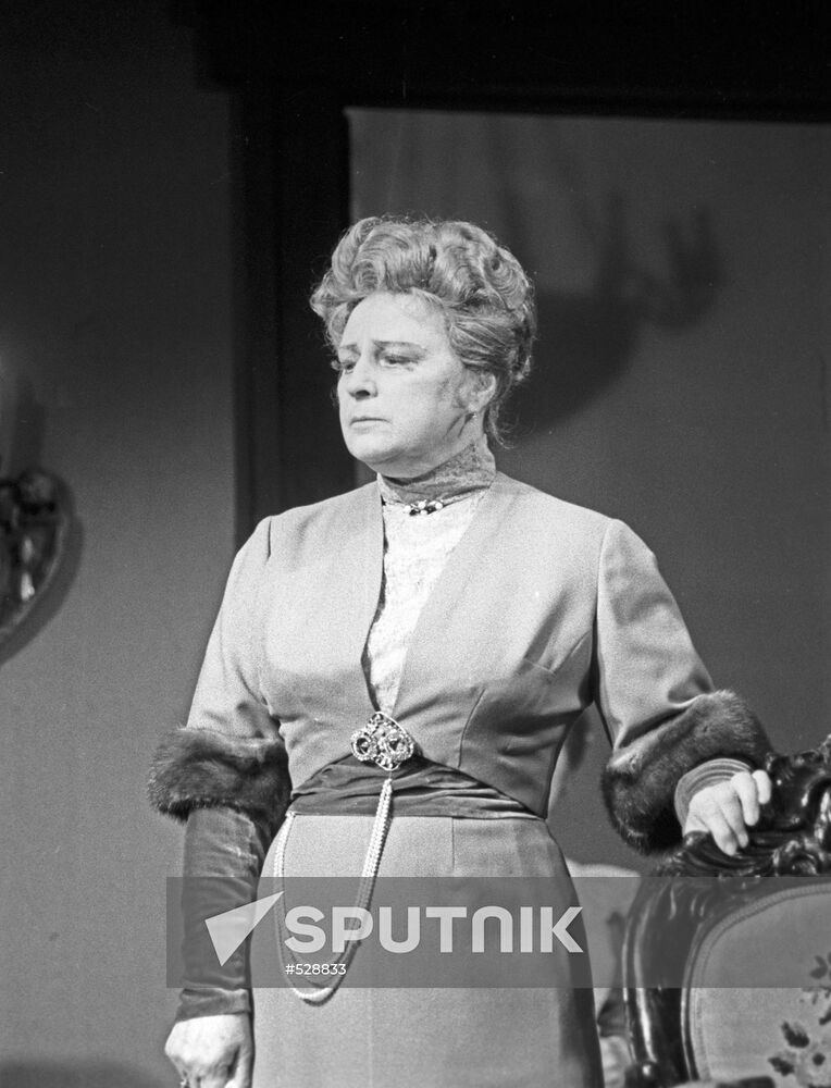 Actress Alla Tarasova