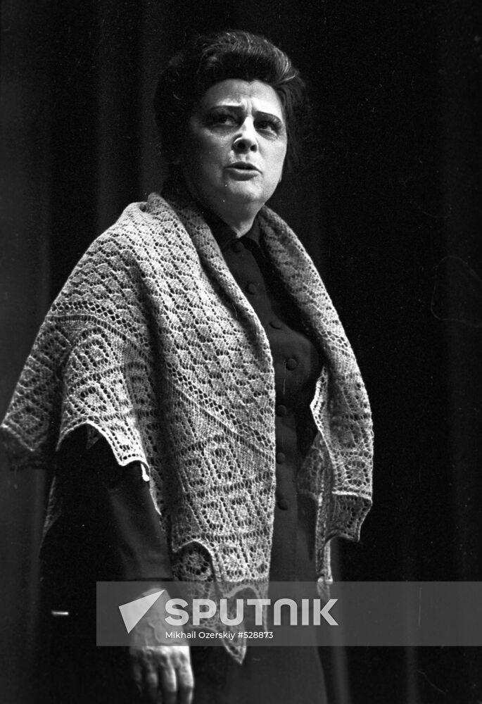 Actress Alla Tarasova
