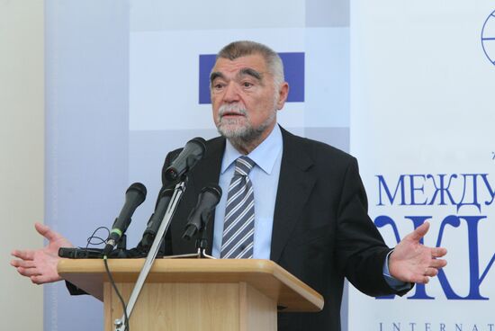 Croatian President Stjepan Mesic gives lecture in Moscow