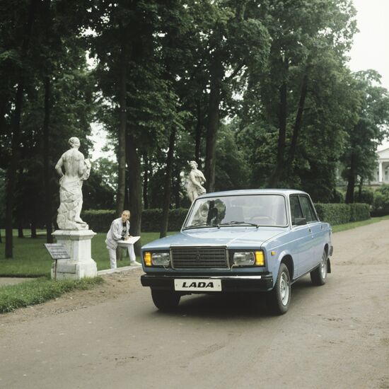 Car VAZ-2107
