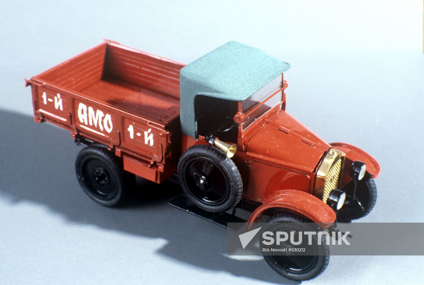 Model of truck AMO-F 15