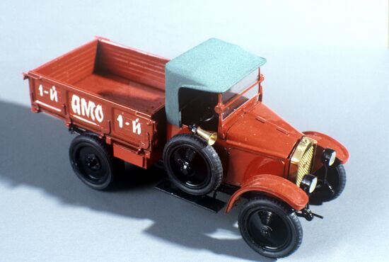 Model of truck AMO-F 15