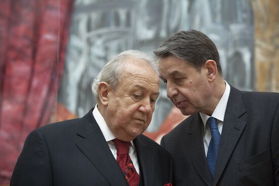 Zurab Tsereteli and Alexander Avdeyev