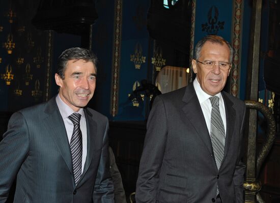 Lavrov-Rasmussen meeting