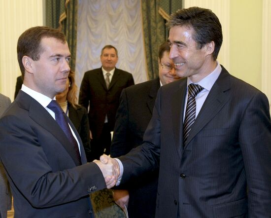 Dmitry Medvedev meets with Anders Fogh Rasmussen