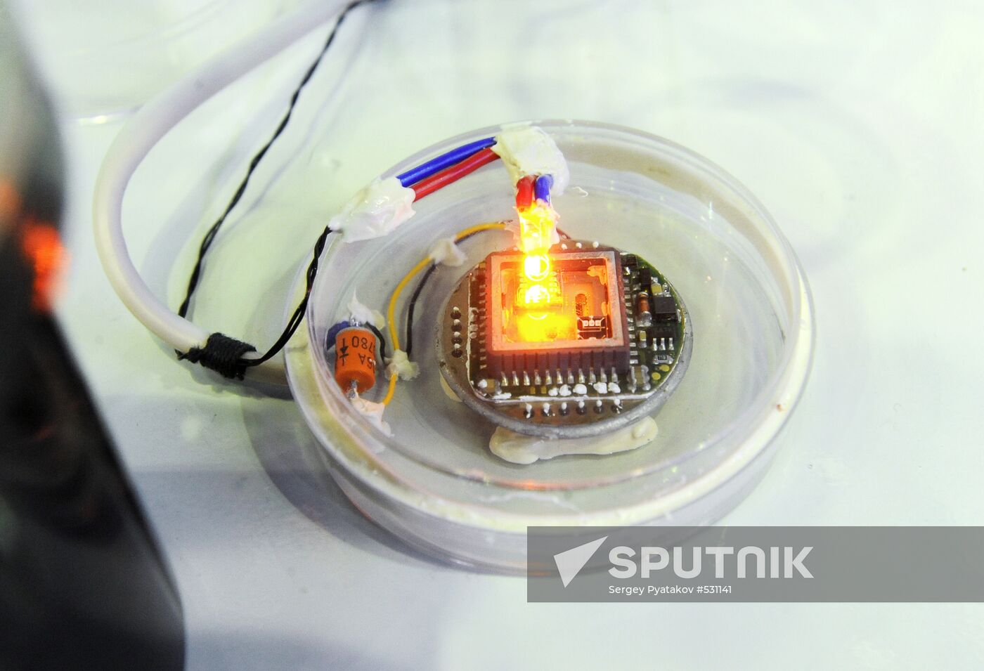 Micromechanical inertial navigation system