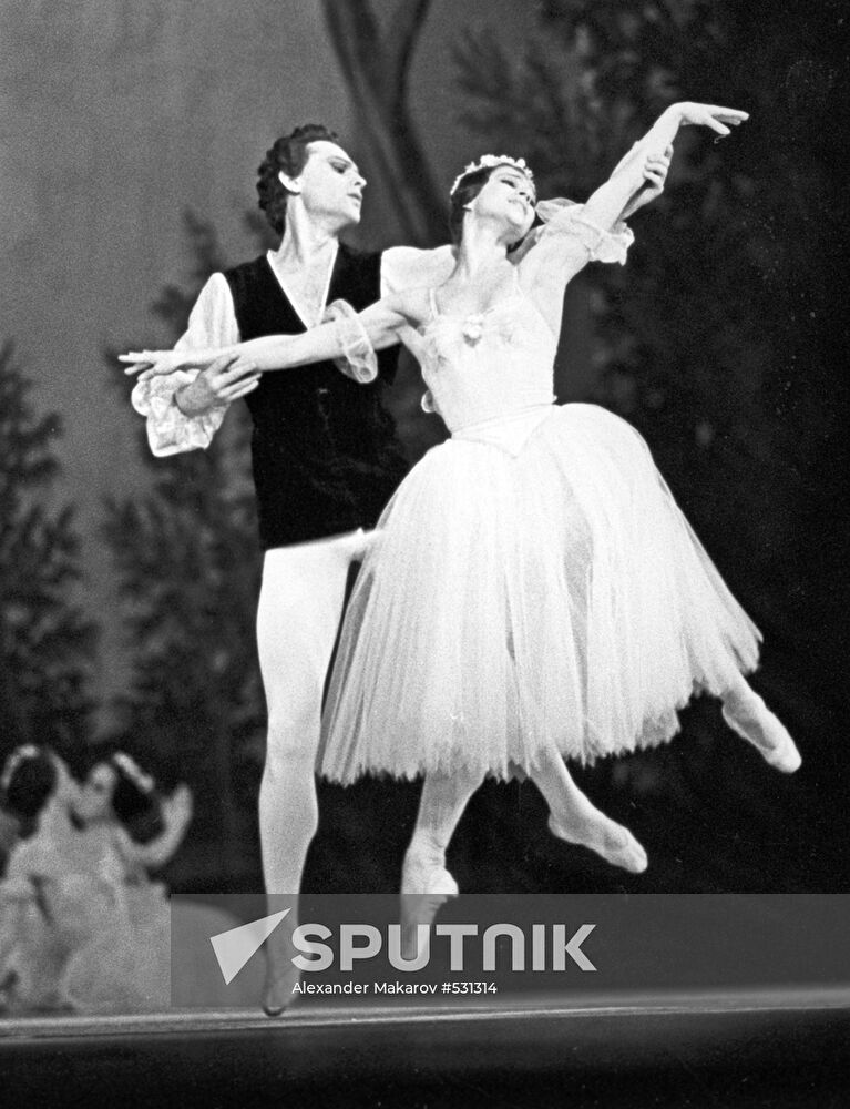 Scene from ballet Chopiniana