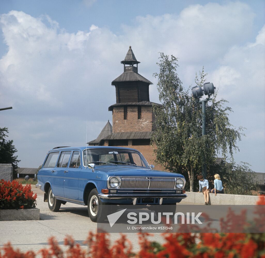 Automobile "GAZ-24-02"