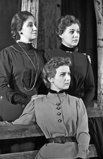 Scene from play Three Sisters