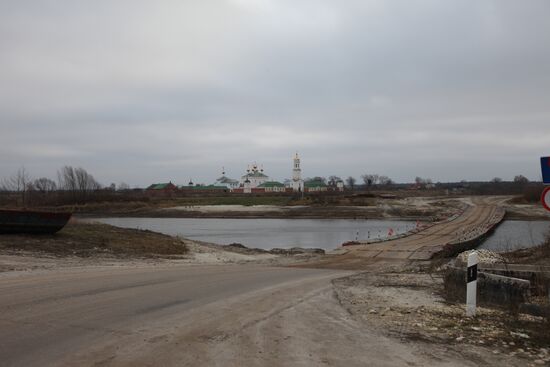 Svyato-Nikolo-Cherneyevsky Monastery