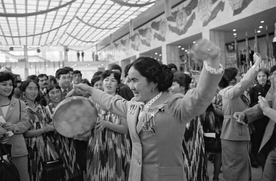 Dancing during break between sessions of 19th Komsomol congress