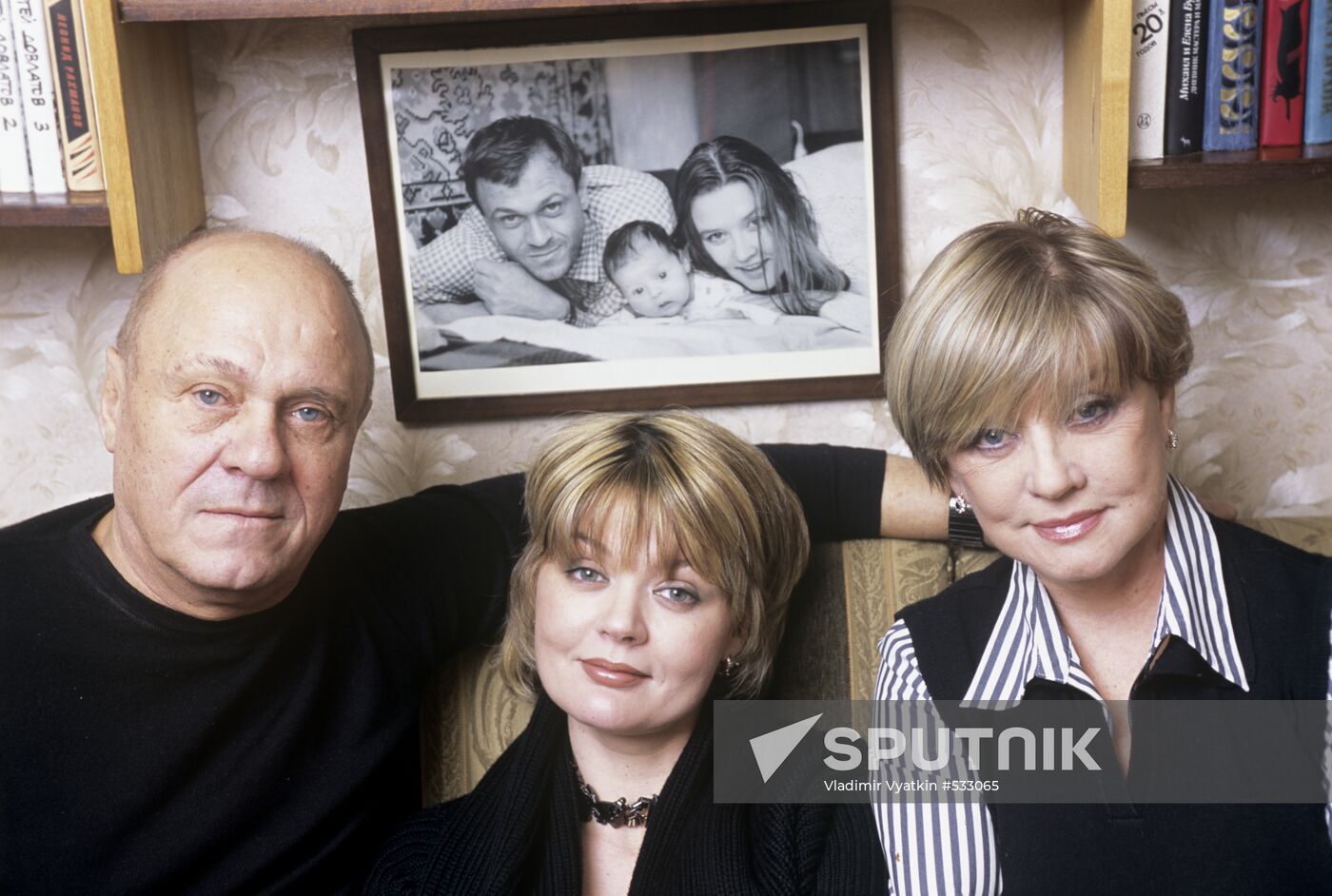 Vladimir Menshov, Yulia Menshova, Vera Alentova