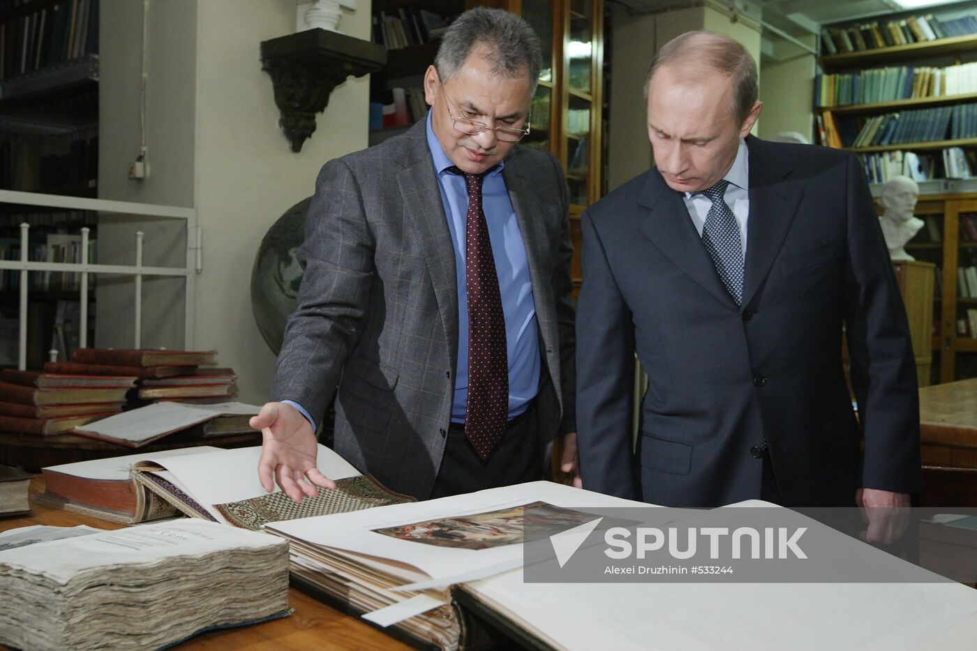 Prime Minister Vladimir Putin visits St.Petersburg
