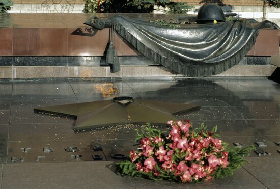 Eternal flame at the Tomb of the Unknown Soldier