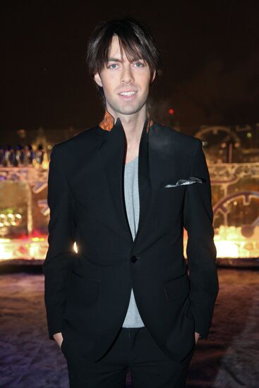 Pop singer Mark Tishman