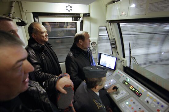 Train launched along undeground's Strogino-Mitino span