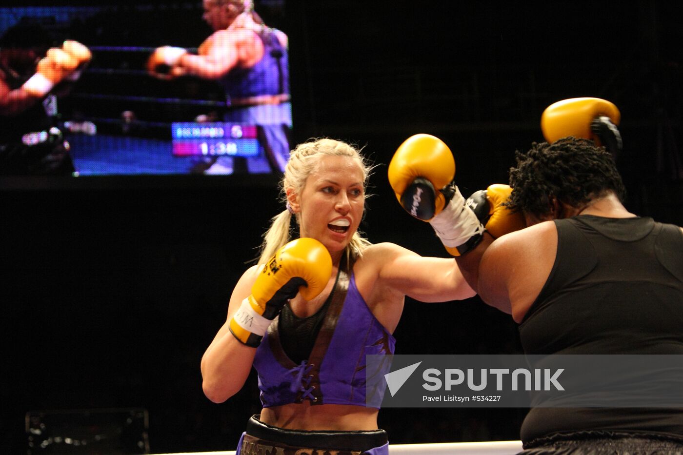 Boxing, Natalia Ragozina vs. Pamela London fight