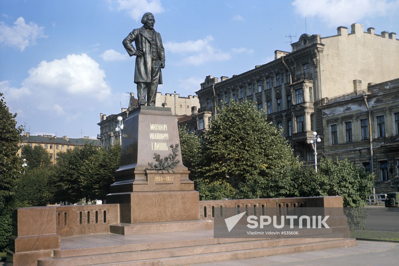 Monument to Mikhail Glinka