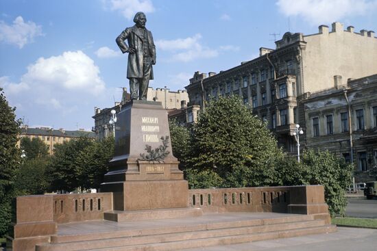 Monument to Mikhail Glinka