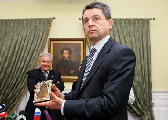 Viktor Petrakov, Vladimir Markin