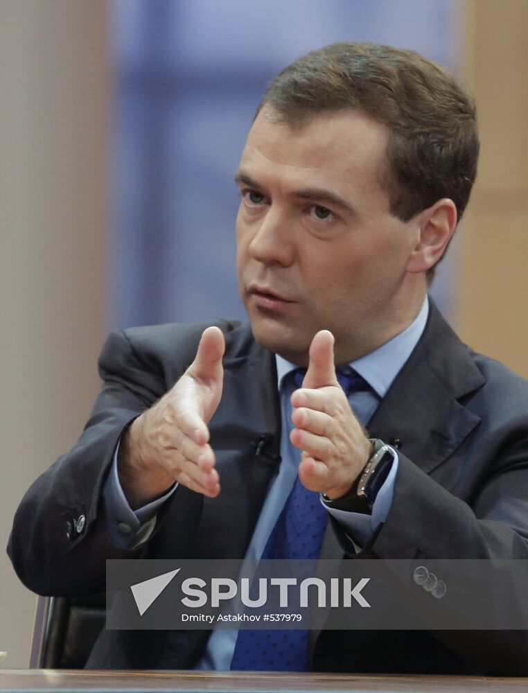 Dmitry Medvedev summed up year 2009 on federal television