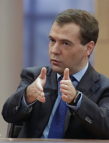 Dmitry Medvedev summed up year 2009 on federal television