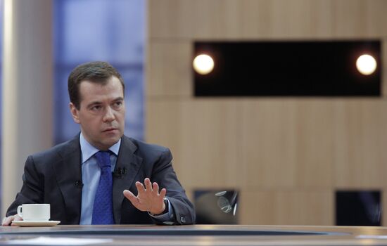 Dmitry Medvedev summed up year 2009 on federal television