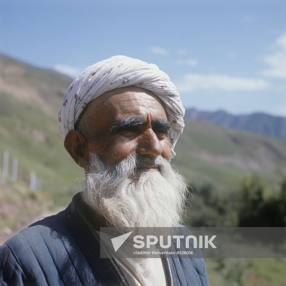 Elderly Tajik man