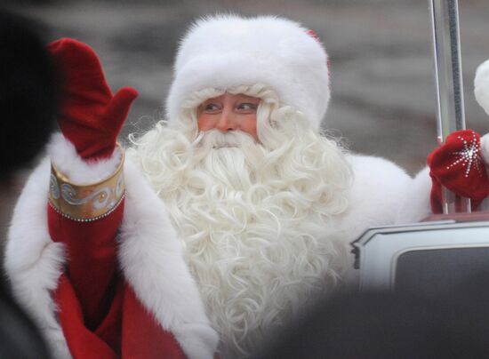 Russian Santa arrives from Veliky Ustyug in white cabriolet