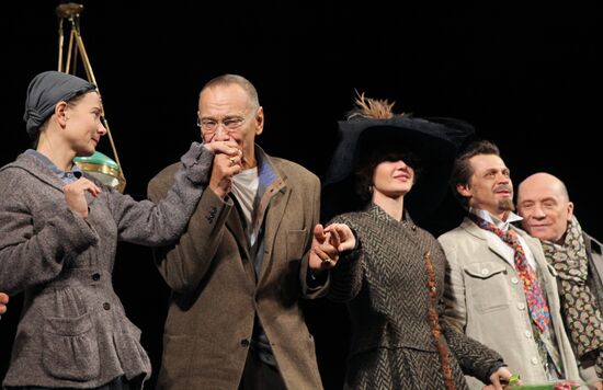 Mossovet Theater's pre-premiere show of Uncle Vanya