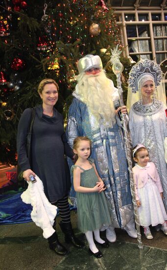 Children's New Year performance in Pushkin Museum of Fine Arts