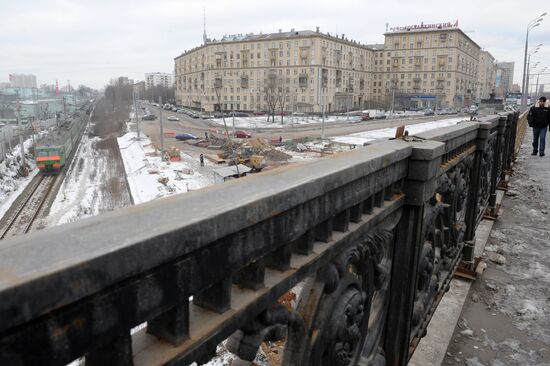 Krestovsky Bridge in Moscow