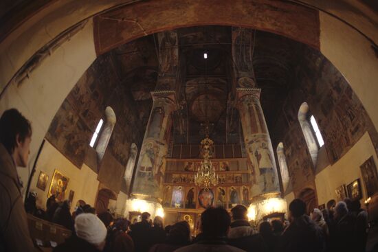 Service in the Purification Monastery