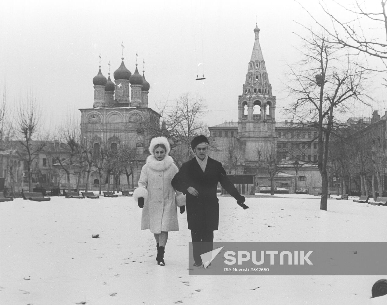 Actors Zinovy Gerdt and Alla Larionova