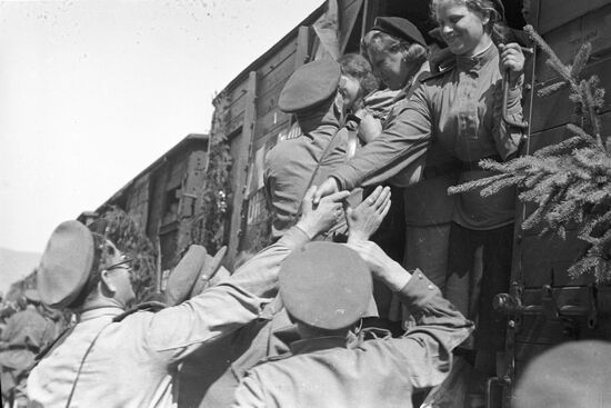 Departure of a train with Soviet soldiers