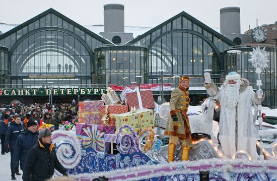 Russia's number one Father Frost visits St. Petersburg