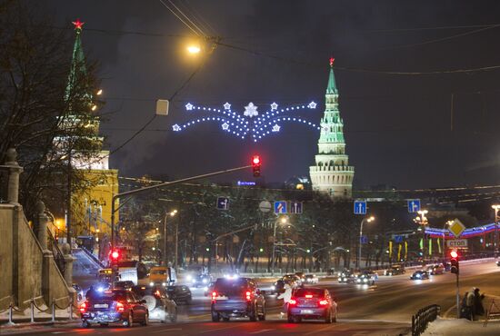 Kremlin seen from Znamenka Street