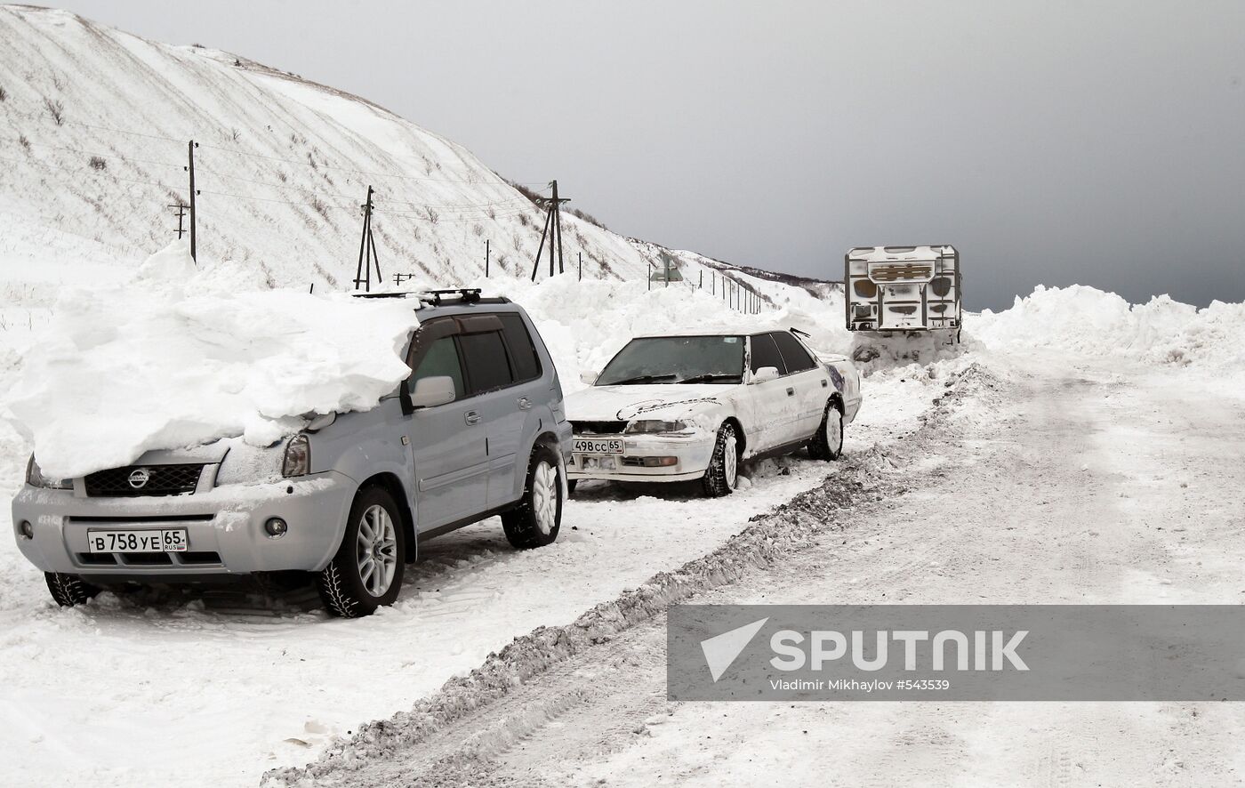 Removing snow from Sakhalin freeways