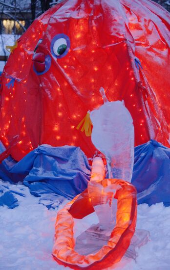 Vyugovei 2010 Ice Sculpture Festival opens in Moscow