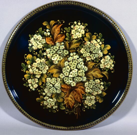 Zhostovo tray Phloxes