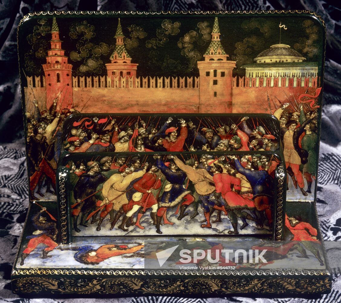 Painter paper holder "Moscow Revolt"