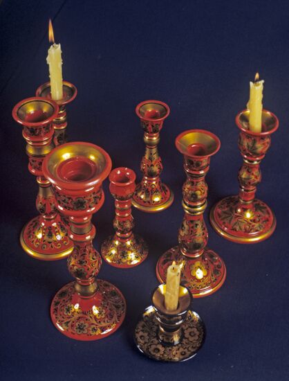 Khokhloma wooden vessels