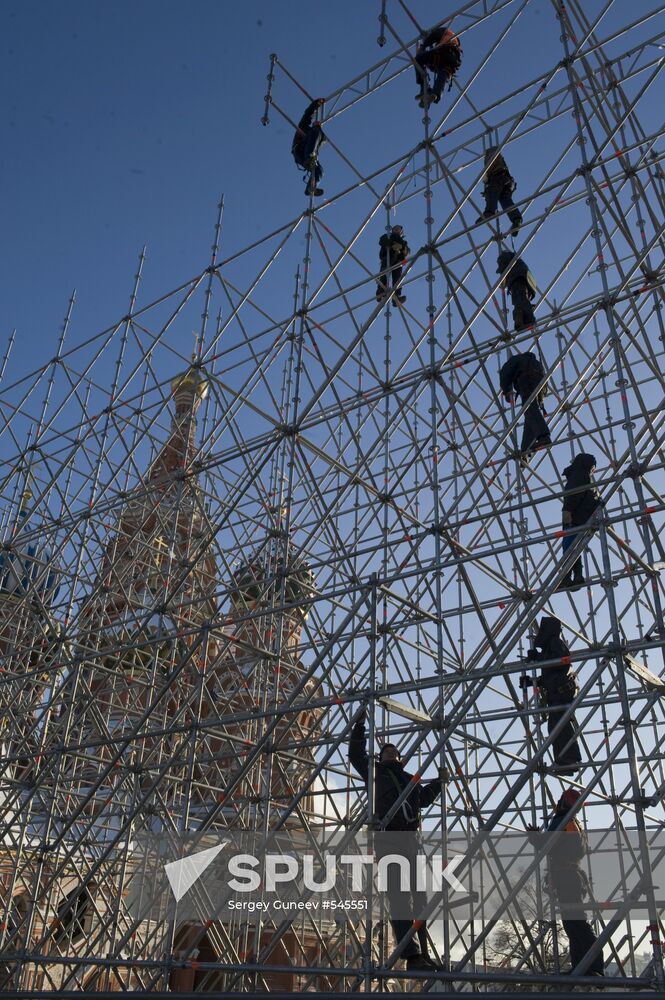 Scaffolding on Vasilyevsky Spusk in Moscow